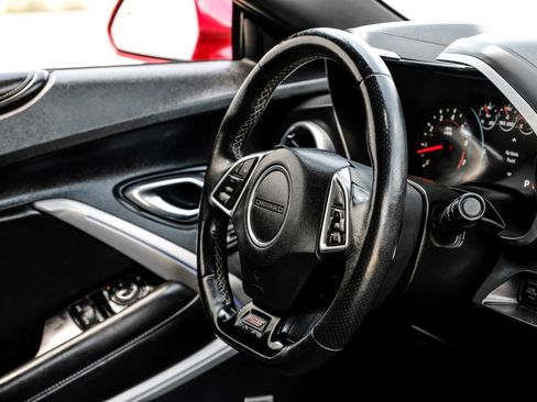 Used 2016 Chevrolet Camaro SS RWD image 18
