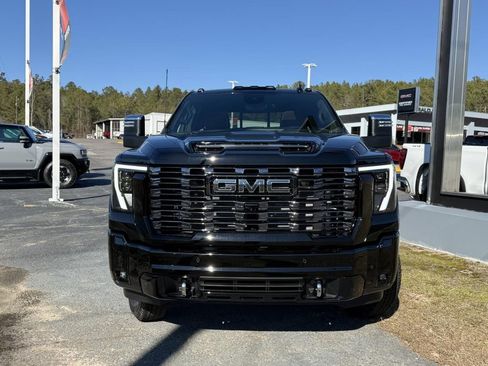 New 2026 GMC Sierra 3500 Denali Ultimate AWD/4WD image 4