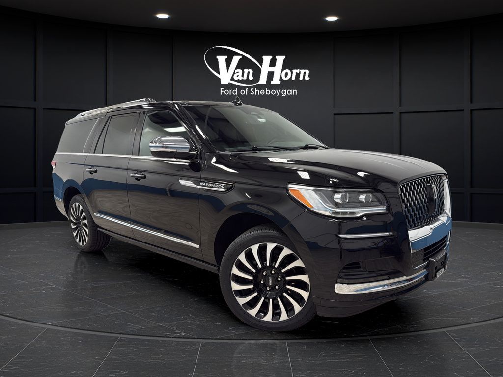 Used 2024 Lincoln Navigator L Black Label AWD/4WD image 1