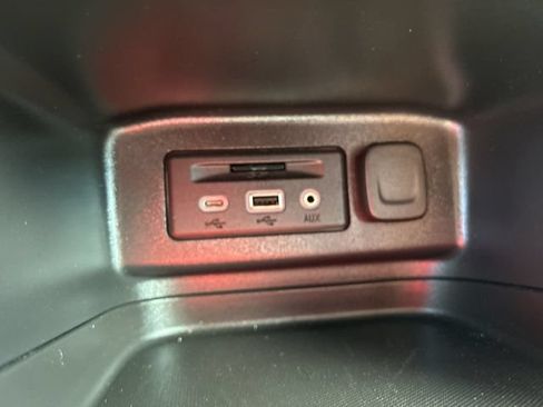 Used 2022 Chevrolet Equinox LT FWD image 19