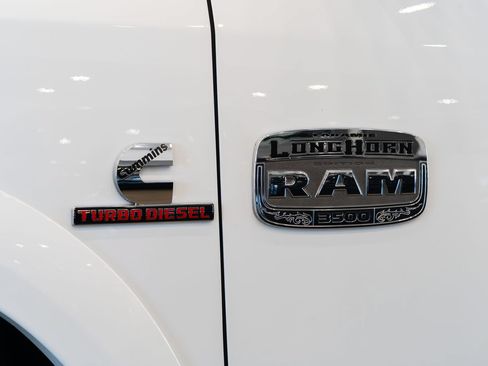 Used 2015 RAM 3500 Laramie Longhorn AWD/4WD image 9