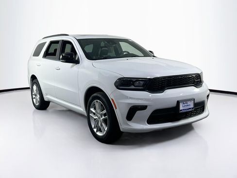 Used 2023 Dodge Durango GT AWD/4WD image 3