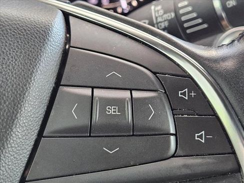 Used 2019 Cadillac XT5 FWD image 21