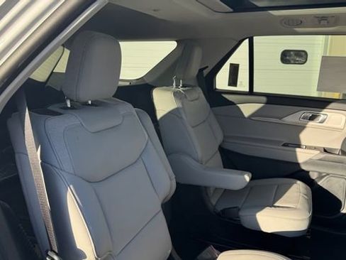 New 2026 Ford Explorer Active w/ Active Comfort Package image 13