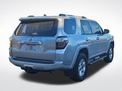 Used 2021 Toyota 4Runner SR5 image 6