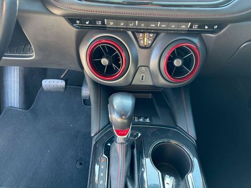 Used 2019 Chevrolet Blazer RS FWD image 12