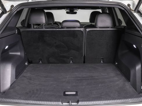 Used 2024 Volkswagen Atlas Cross Sport SE image 39