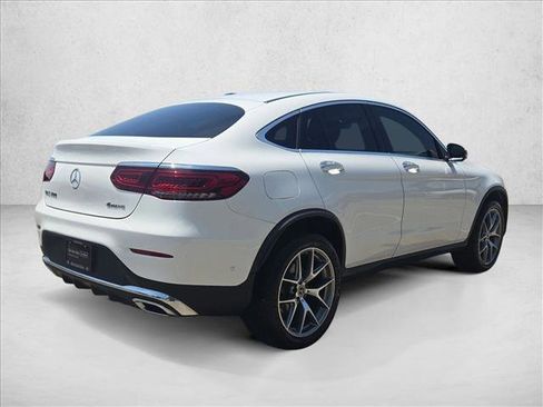 Used 2023 Mercedes-Benz GLC 300 4MATIC Coupe image 5