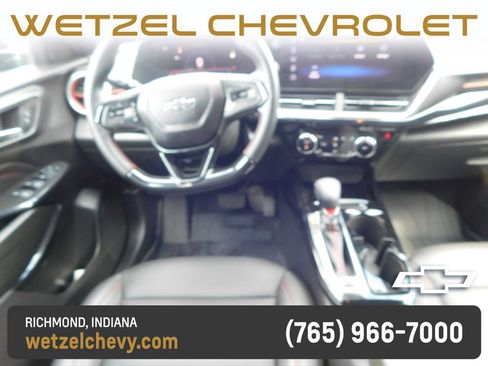 Used 2026 Chevrolet Trax RS FWD image 16