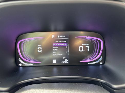 Used 2025 Kia Soul LX w/ LX Technology Package FWD image 38
