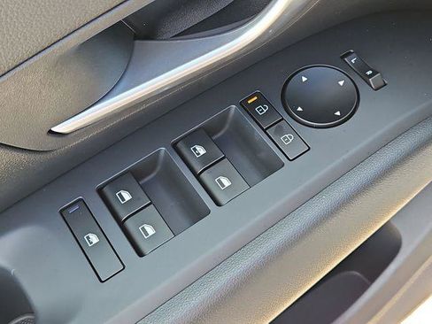 New 2026 Hyundai Santa Cruz SE FWD image 13