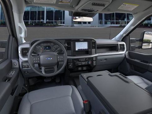 New 2026 Ford F550 4x4 Supercab Super Duty image 10