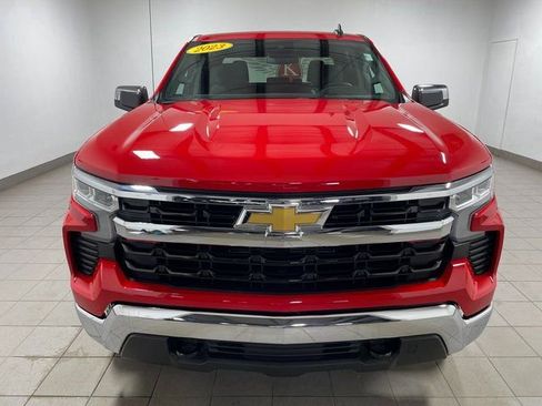 Used 2023 Chevrolet Silverado 1500 LT AWD/4WD image 2