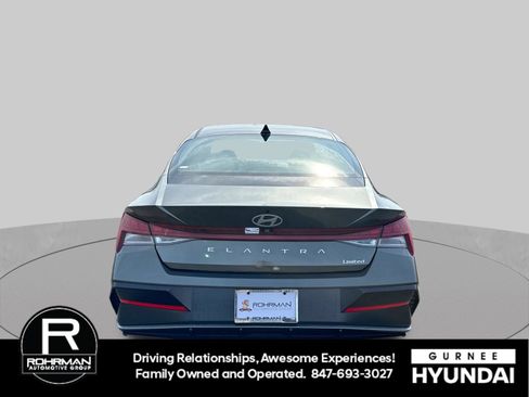 Certified 2026 Hyundai Elantra Limited FWD image 8