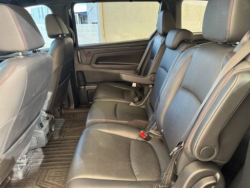 Used 2023 Honda Odyssey Sport image 8