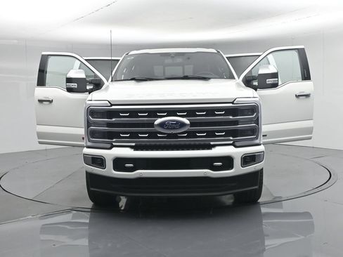 Certified 2024 Ford F250 Platinum AWD/4WD image 36