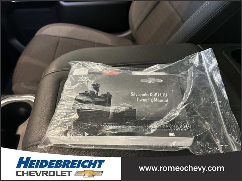 Used 2022 Chevrolet Silverado 1500 LT Trail Boss w/ Bed Protection Package image 30