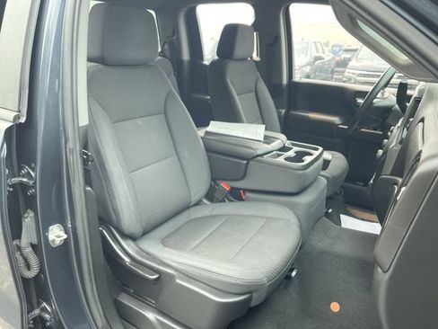 Certified 2020 Chevrolet Silverado 1500 Custom w/ Custom Value Package AWD/4WD image 25