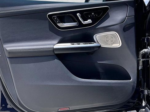 Certified 2024 Mercedes-Benz GLC 300 image 18