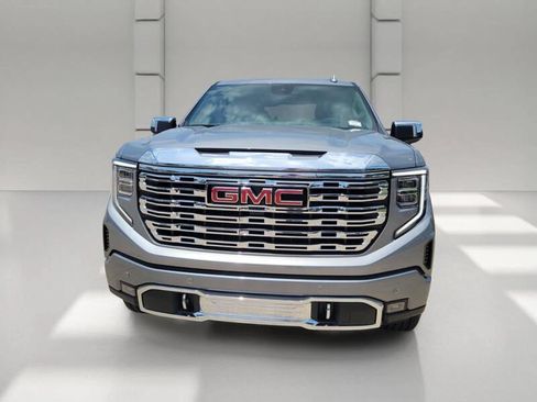 New 2026 GMC Sierra 1500 Denali w/ Denali Reserve Package AWD/4WD image 2