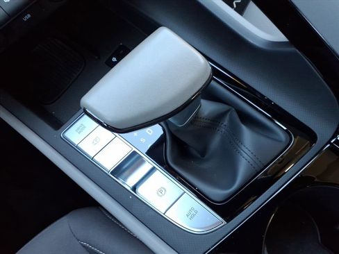 Used 2025 Hyundai Elantra SEL w/ Cargo Package image 27