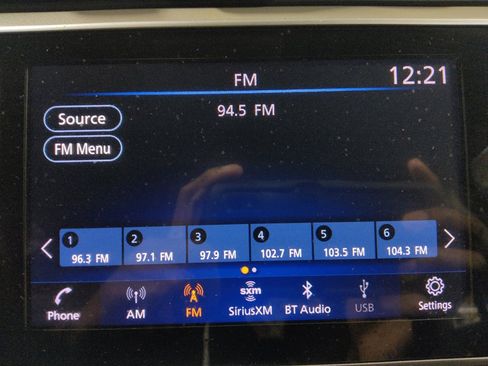 Used 2021 Nissan Versa SV image 25