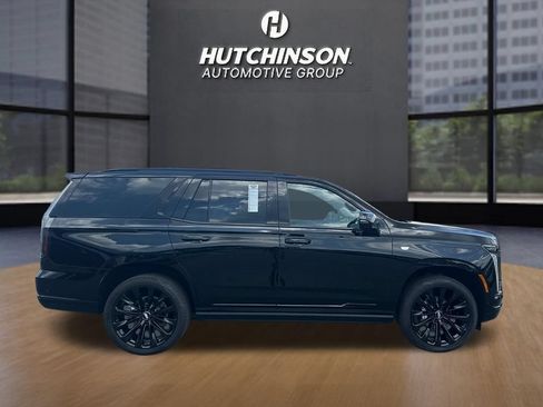 Certified 2026 Cadillac Escalade Platinum Sport w/ LPO, ONYX Package AWD/4WD image 8
