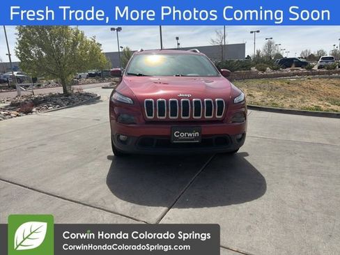 Used 2015 Jeep Cherokee Latitude w/ Cold Weather Group image 2