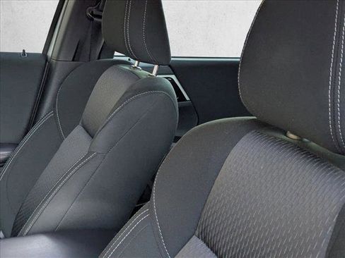 Used 2023 Mitsubishi Outlander ES image 12