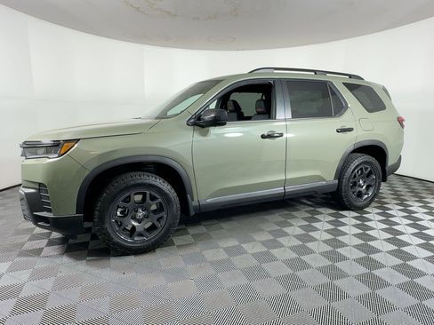New 2026 Honda Pilot TrailSport image 18