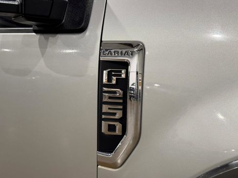 Used 2017 Ford F250 Lariat w/ Chrome Package image 49