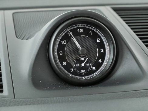 New 2026 Porsche Macan image 17