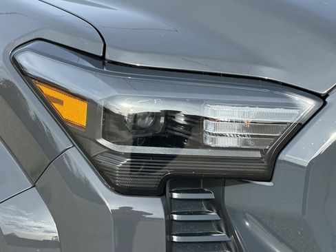 New 2026 Toyota Tacoma SR5 RWD image 28