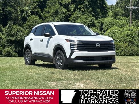 Used 2025 Nissan Kicks S AWD/4WD image 1