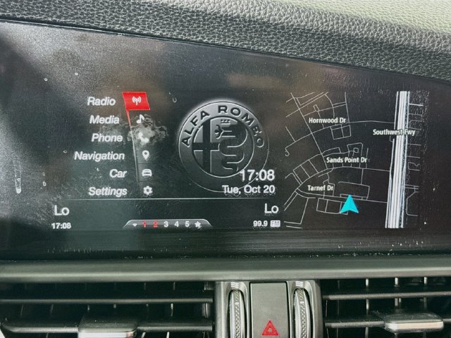 Used 2018 Alfa Romeo Giulia RWD image 15