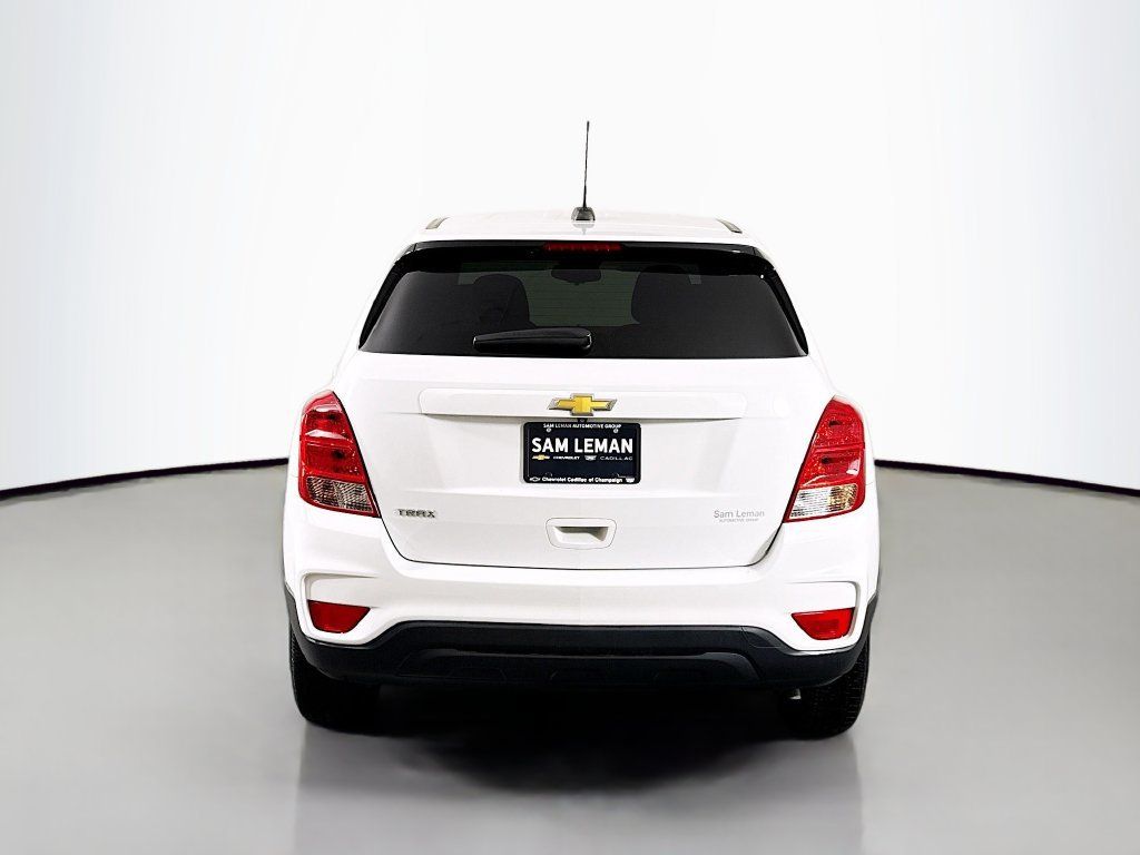 Used 2022 Chevrolet Trax LS w/ Tint and Cruise Package FWD image 6