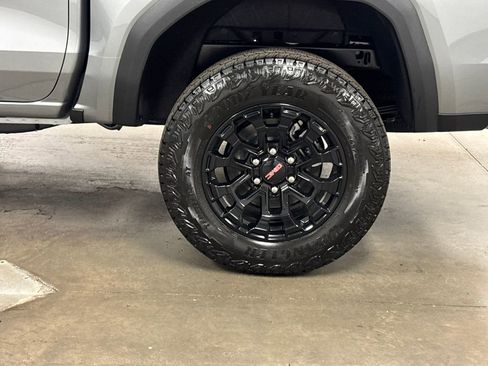 New 2026 GMC Canyon Elevation w/ Convenience Package image 13