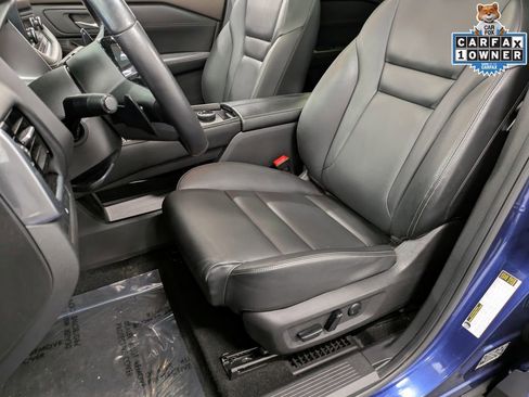 Used 2023 Nissan Rogue SL w/ SL Premium Package image 11