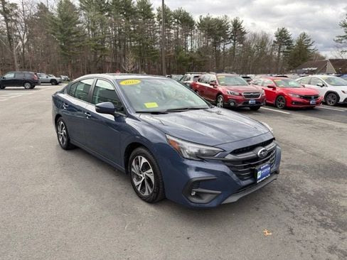 Used 2025 Subaru Legacy Premium AWD/4WD image 3
