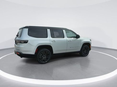New 2026 Jeep Grand Wagoneer Summit w/ Premium Group III AWD/4WD image 8