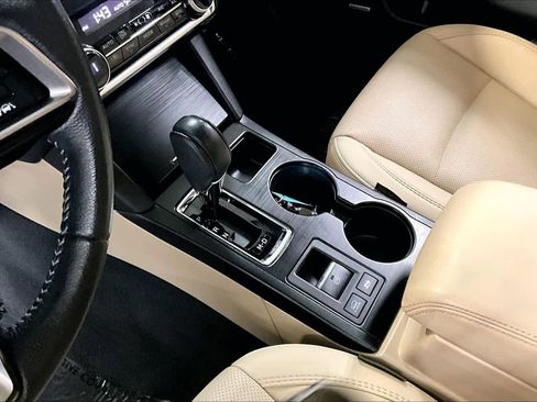 Used 2019 Subaru Outback 2.5i Limited image 16