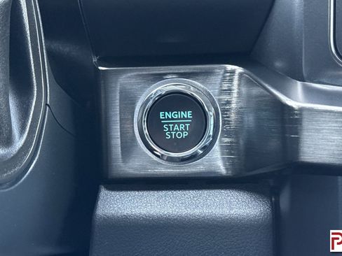 Used 2024 Ford F350 Lariat image 29