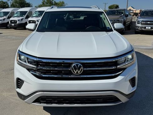 Used 2022 Volkswagen Atlas SEL AWD/4WD image 2