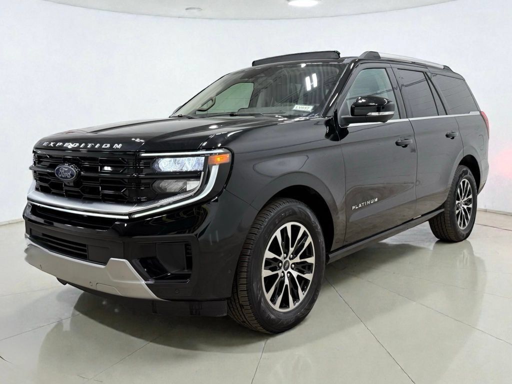 Used 2025 Ford Expedition Platinum AWD/4WD image 3