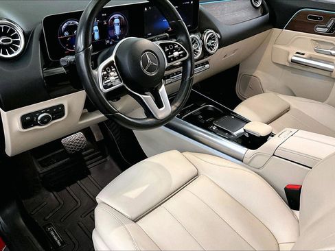 Used 2021 Mercedes-Benz GLA 250 4MATIC image 12