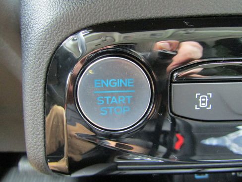 Certified 2023 Ford Escape Platinum image 33