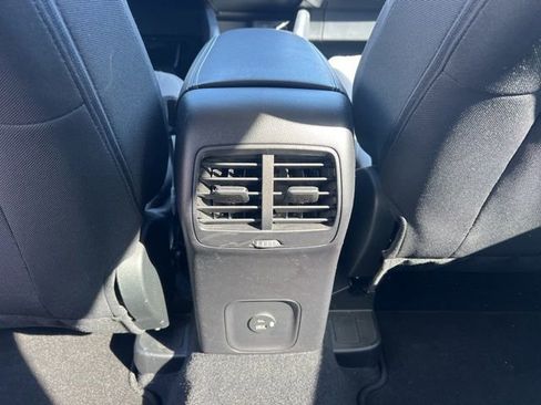 Used 2021 Ford Escape SE w/ SE Sport Appearance Package AWD/4WD image 18