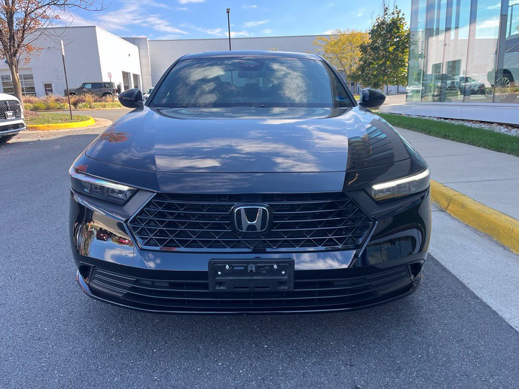 Used 2025 Honda Accord Sport image 2
