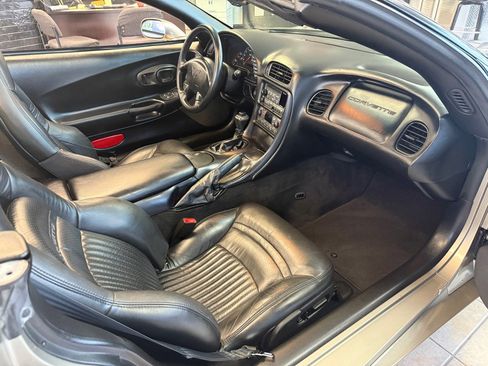Used 1998 Chevrolet Corvette Convertible w/ Memory Pkg image 28