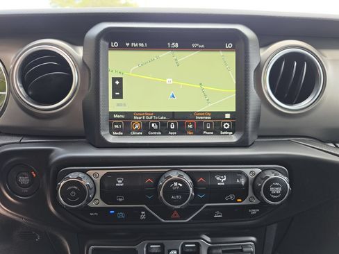 Used 2023 Jeep Wrangler Unlimited Rubicon 4xe AWD/4WD image 21